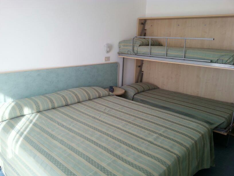 Hotel Globus تْشيزيناتيكو الغرفة الصورة